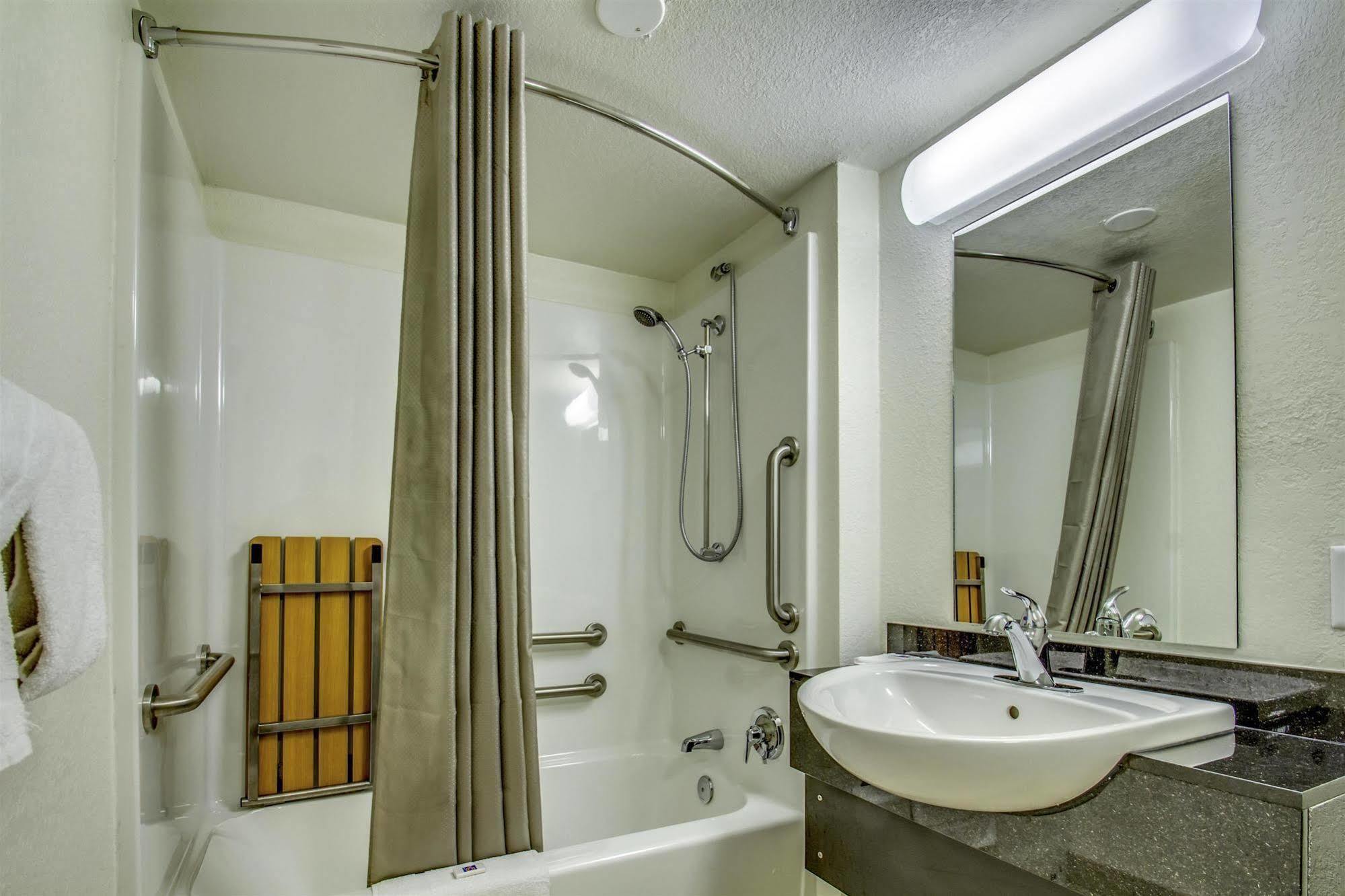 Motel 6-Buffalo, Ny - Airport - Williamsville Buitenkant foto